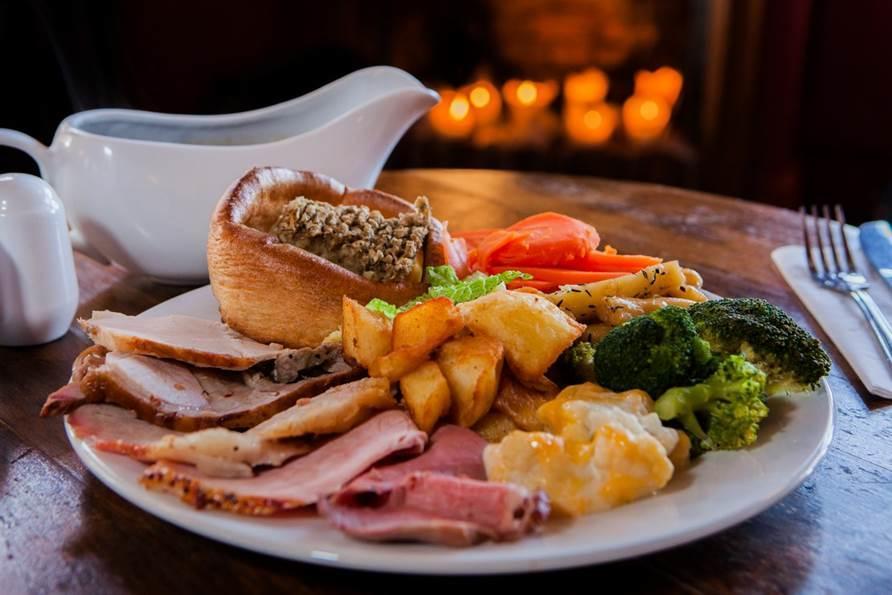 The Swan Inn Pub Айсълуърт Екстериор снимка